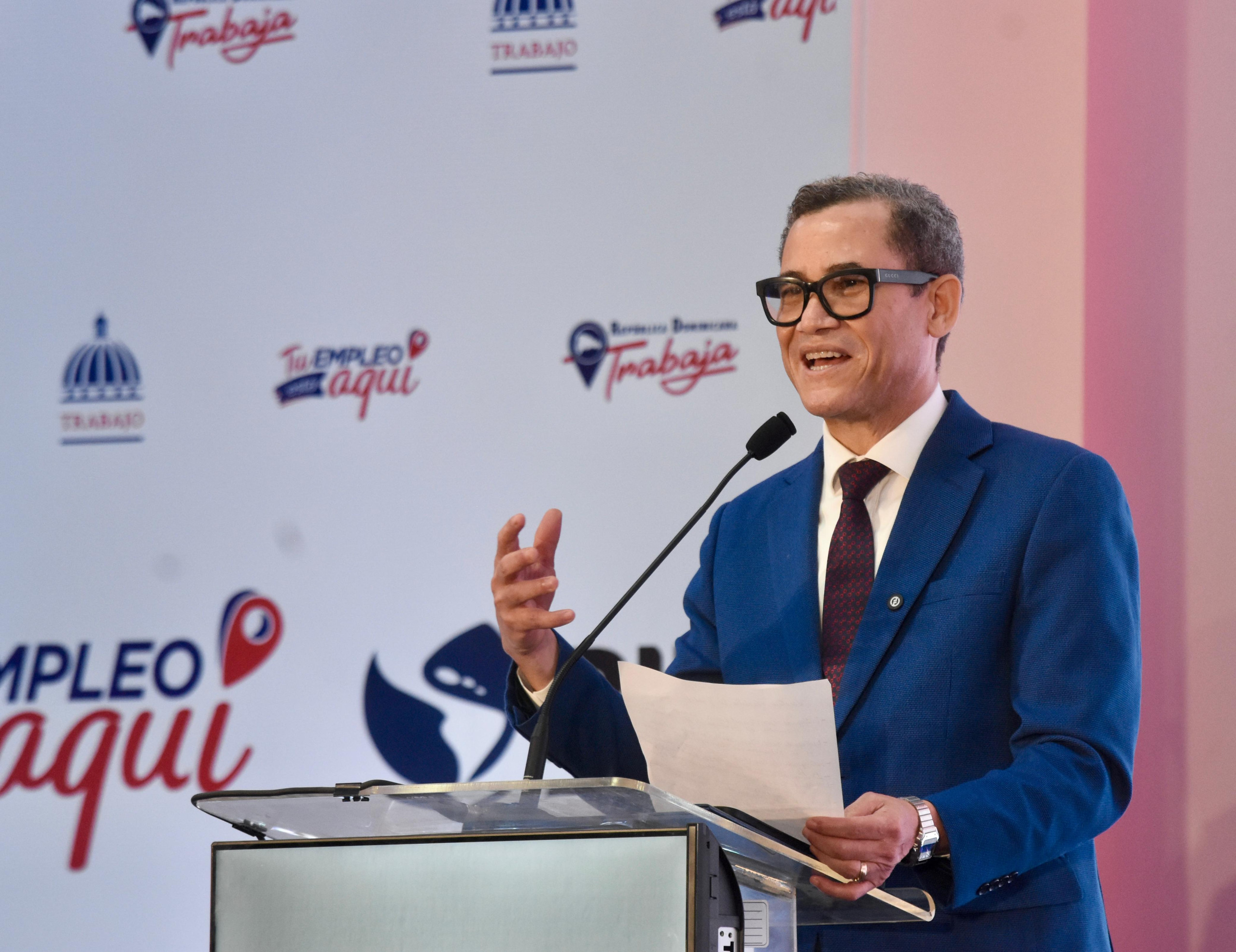 Olivares dice en jornada de Santiago que el empleo formal es la prioridad del Ministerio de Trabajo